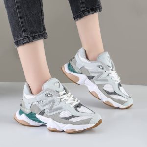 کفش و کتانی زنانه و دخترانه چرم طبیعی مدل نیوبالانس NEWBALANCE 9060 رنگ طوسی کد 8221